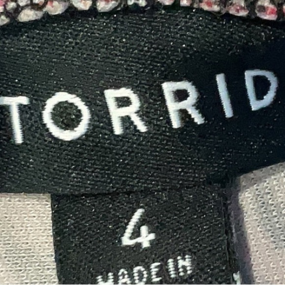 Torrid Peplum Dress Limited Edition Ponte Skulls Leopard Red Plus Size 4X Rare! - Picture 4 of 10